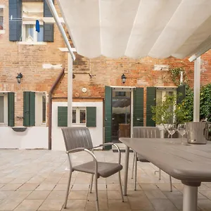  Apartamento Luxury Garden Mansion R&r
