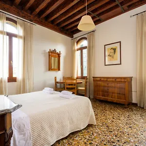  Apartamento San Trovaso