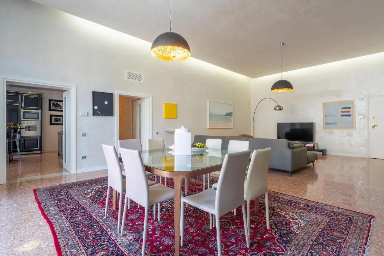 San Nicolo Canal View Venice Apartment